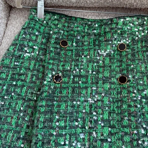 Maeve Anthropologie Emerald Sequin Tweed mini Skirt black buttons - Picture 3 of 5